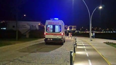 Çanakkale'de bir erkek, denize düşen arkadaşını kurtarmaya çalışırken boğuldu