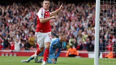 El Arsenal que visita al Athletic, busca Premier y Champions con 300 millones de inversión