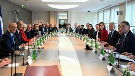 Assurance-chômage, jours fériés… Pourquoi les syndicats sont en colère contre François Bayrou