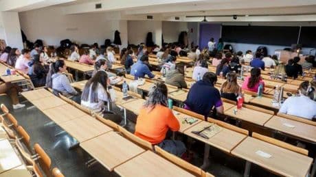 La cúpula de expertos del MIR dimite por la rebaja de la remuneración que se paga por preparar las preguntas