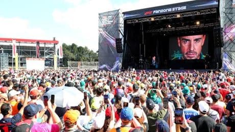 F1 Barcelona Fan Village en Plaça Catalunya, en directo: sigue el evento con Fernando Alonso y Carlos Sainz
