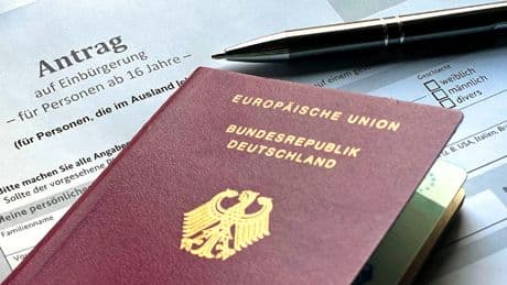 Nach Kritik an Pass-Vergabe in Berlin - Auch Bayern feierte Einbürgerungs-Rekord