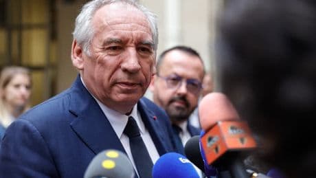 Sondage: François Bayrou devient le Premier ministre le plus impopulaire de la 5e République