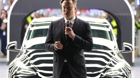Tesla's European sales keep collapsing even as the EV market grows