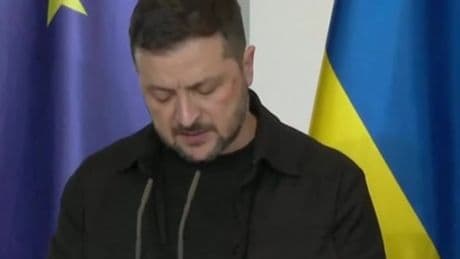 Zelensky warns Trump Putin is ‘bluffing’ ahead of crunch Ukraine peace talks