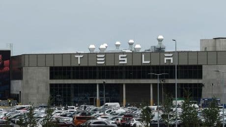 Tesla, anche ad aprile vendite in calo in Europa