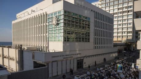 „Tod für Amerika“: Deutscher wegen versuchten Brandanschlags auf US-Botschaft angeklagt