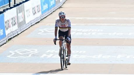 Paris-Roubaix: "Très content de cette deuxième place", Pogacar satisfait de sa première sur l'Enfer du Nord