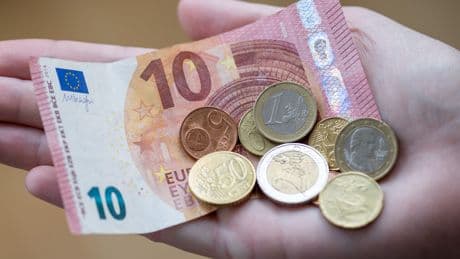 Finanz-Trick: Mit der einfachen 1-Euro-Regel sparen Sie Hunderte Euro im Jahr