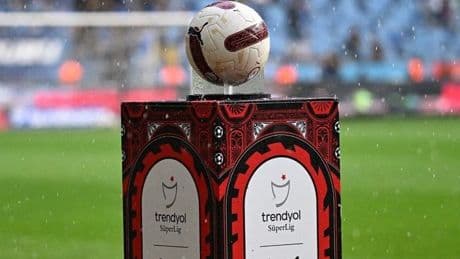 Süper Lig'de küme düşen son takım belli oldu