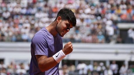 Alcaraz resiste al durísimo envite de Khachanov