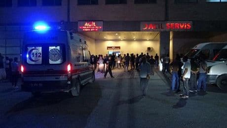 Eşini 20'den fazla bıçak darbesiyle öldürüldü