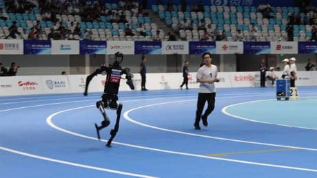 Honderden robots strijden om goud tijdens speciale Olympische Spelen in Peking
