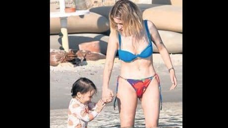 Leyla ile deniz keyfi