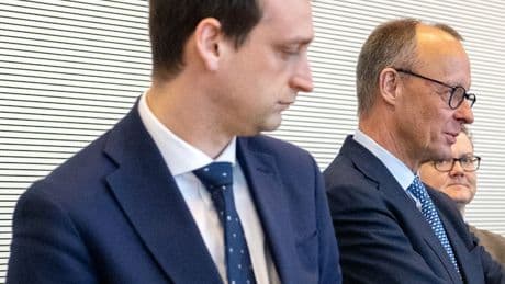 Bürokratie-Schrumpfung - Experten zerpflücken Milliarden-Sparplan der CDU