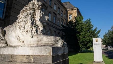 Mordprozess: Prozessauftakt - Frau soll Mann aus Mordlust getötet haben