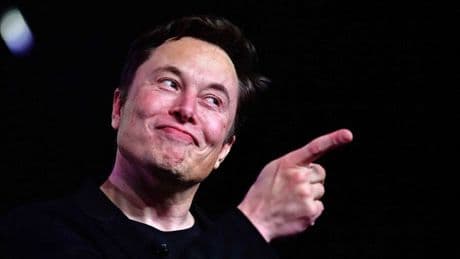 Elon Musk zegt over vijf jaar nog steeds Tesla-topman te zijn: ’Tenzij ik overlijd’