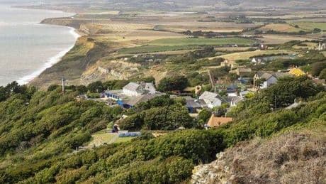 'Dinosaur island' has country's hottest weather and oldest theme park