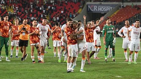 Şampiyon Galatasaray, taraftarıyla buluşuyor!