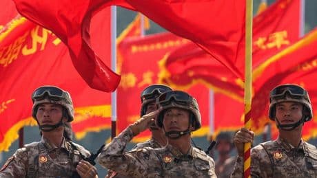 China distrae con sus nuevos drones y misiles pero oculta su arma más eficaz contra EEUU y la UE: los 'hackers' infiltrados