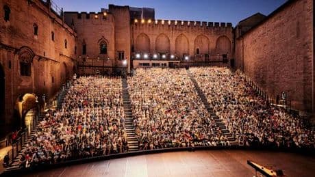 Au Festival d’Avignon, le directeur délégué va quitter son poste après des signalements de violences sexistes et sexuelles