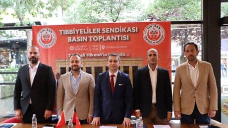 Tıbbiyeliler Sendikası kuruldu: Hekimin ve hekimliğin onurunu korumak için buradayız