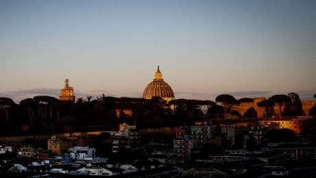 Le Vatican accueille un premier pèlerinage LGBT+ pour le Jubilé 2025
