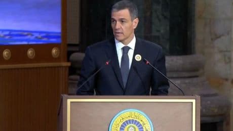 Pedro Sánchez pide ante los líderes de la Liga Árabe redoblar la &quot;presión&quot; sobre Israel: &quot;Palestina se desangra ante nuestros ojos&quot;