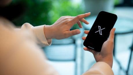 Une enquête ouverte en France contre X (ex-Twitter), suspecté d’avoir biaisé son algorithme à des fins d’ingérence étrangère