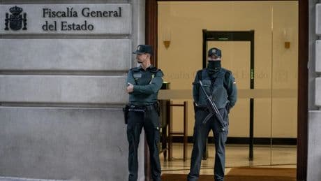 El Gobierno propone la reforma que extiende a cinco años el mandato del fiscal general