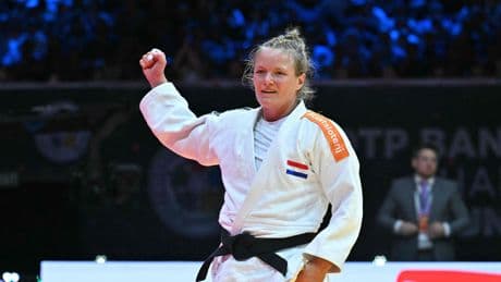 Niet topfitte Sanne van Dijke pakt toch brons op WK judo