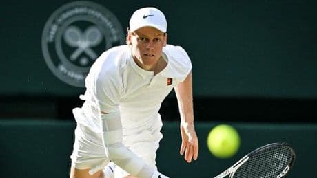 Sinner n. 1 del tennis, ma (incredibilmente) non è l'italiano ad aver vinto più tornei nel 2025