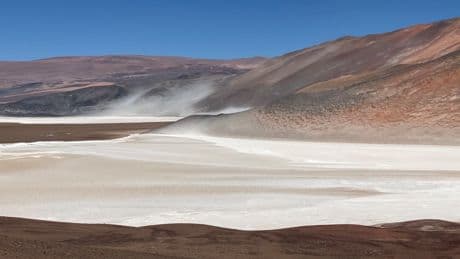 Chile hit by major 6.7 magnitude earthquake