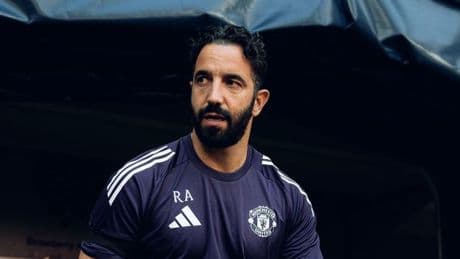 Man Utd could make shock move for Premier League goalkeeper after rivals strike deal