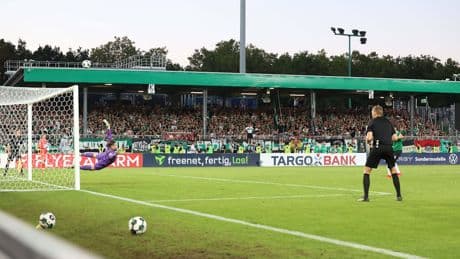 Wieder glücklos vom Punkt - Preußen setzt „schwarze Serie“ fort