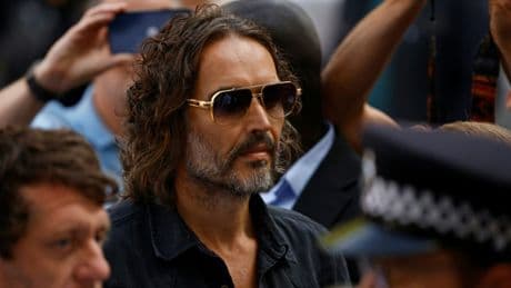 Schauspieler: Vergewaltigungsvorwürfe: Russell Brand in London vor Gericht
