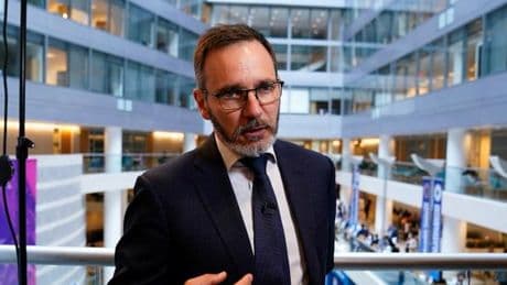Le FMI revoit à la hausse ses prévisions de croissance mondiale, malgré l’offensive douanière de Trump