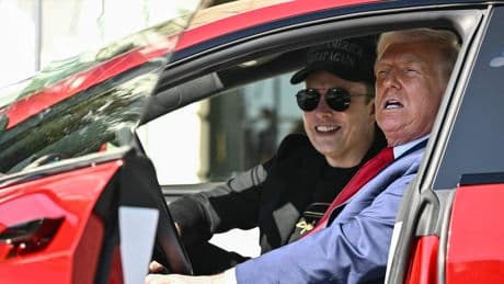 Elon Musk verpest imago Tesla, maar krijgt toch beloning van 29 miljard
