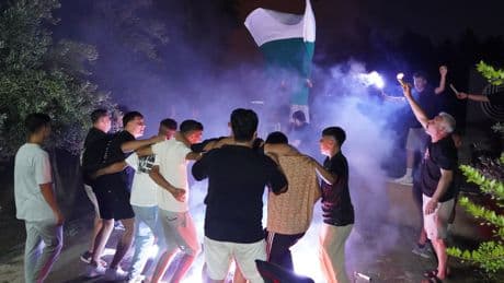 Muğlaspor taraftarından meşaleli destek