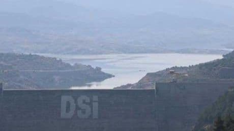 Türkiye'nin ve Avrupa'nın 1'inci, dünyanın 5'inci en büyük barajında alarm! Tarihin en düşük seviyesinde
