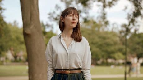 “Tant pis” : Sally Rooney risque la prison en versant une partie de ses revenus à Palestine Action