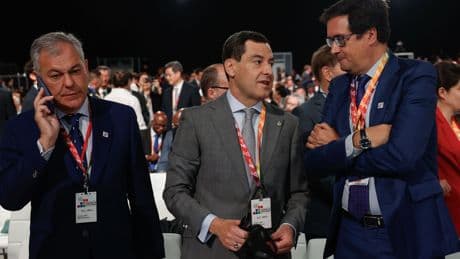 Sánchez desinvita a Juanma Moreno y veta a José Luis Sanz de la cena de la ONU en Sevilla
