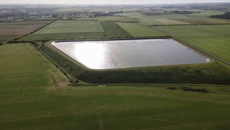 Loi Duplomb : pour la juriste Marie Bomar, « tout est fait pour vider l’appréciation du juge et accentuer l’opposition entre agriculture et environnement »