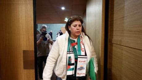 L’influenceuse franco-algérienne Sofia Benlemmane condamnée à neuf mois de prison avec sursis pour menaces de mort contre des opposants au régime algérien