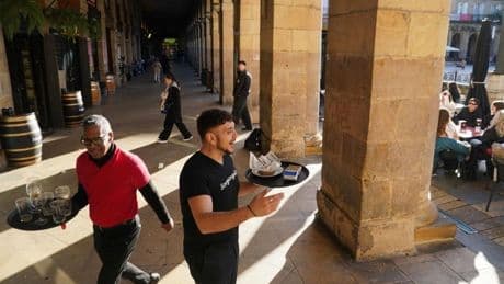 La economía vasca crece un 2,1% en el primer trimestre, impulsada por los servicios