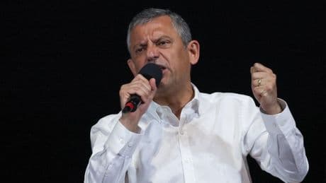 Özel'den hükümete sert 'orman yangını' tepkisi: Yaşadığımız kriz, milletin yanında olmayan devletsizlik krizidir