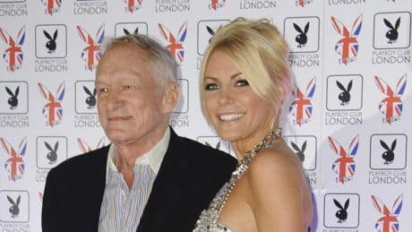 La viuda de Hugh Hefner anuncia su compromiso casi ocho años después de la muerte del magnate