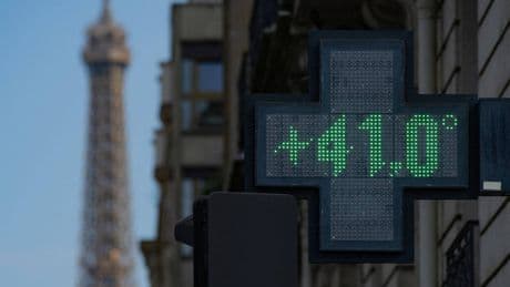 16 départements en vigilance rouge canicule ce mardi : quelles conséquences ?