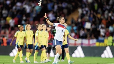 De ijzeren wil van Lucy Bronze is een voorbeeld voor elke topsporter