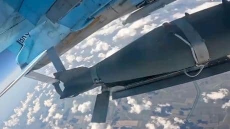 Putins Antwort auf Trumps Fristverkürzung: Gleitbomben- und Raketenangriffe